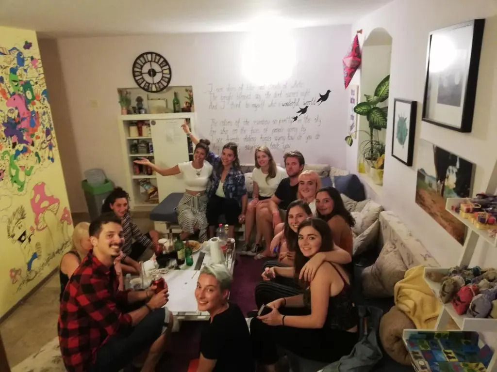 Hostel Wonderful World