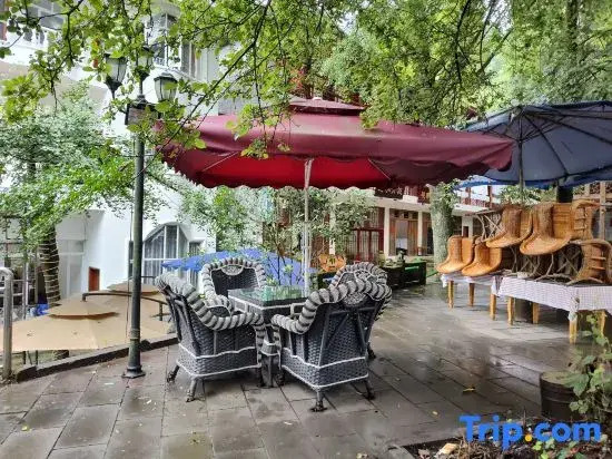 Shangya Qingju Homestay (Qingchengshan Town)
