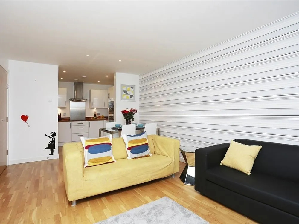 Deluxe Tower Bridge Apartment