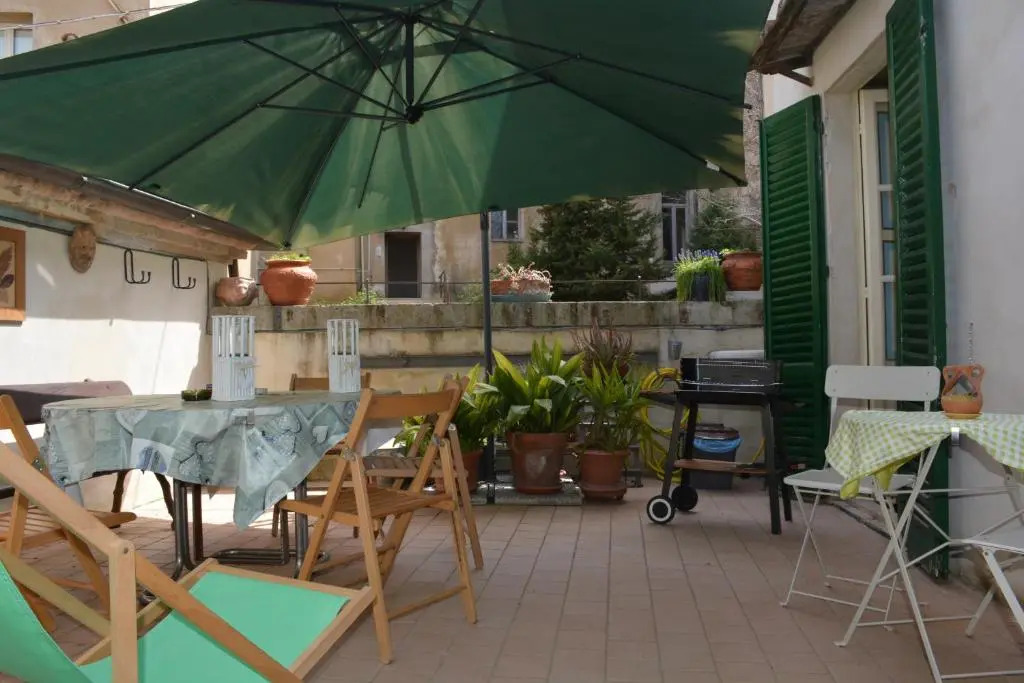 Scappo In Umbria, La Casa Del Duomo