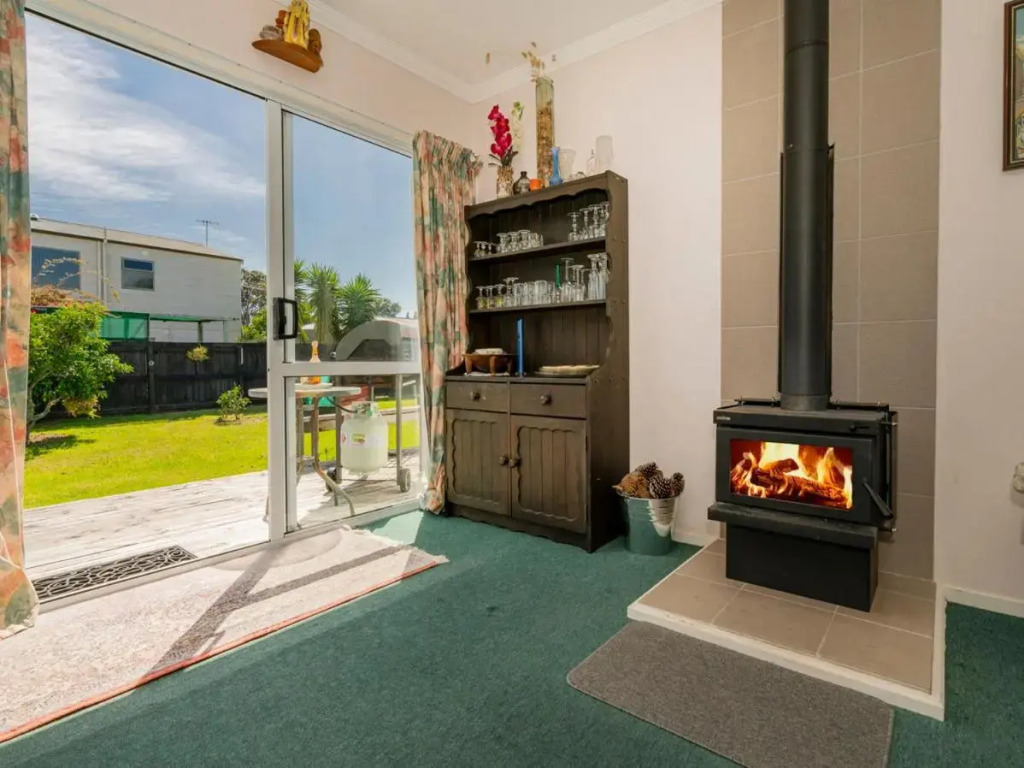 Silver Sands - Cooks Beach Holiday Home