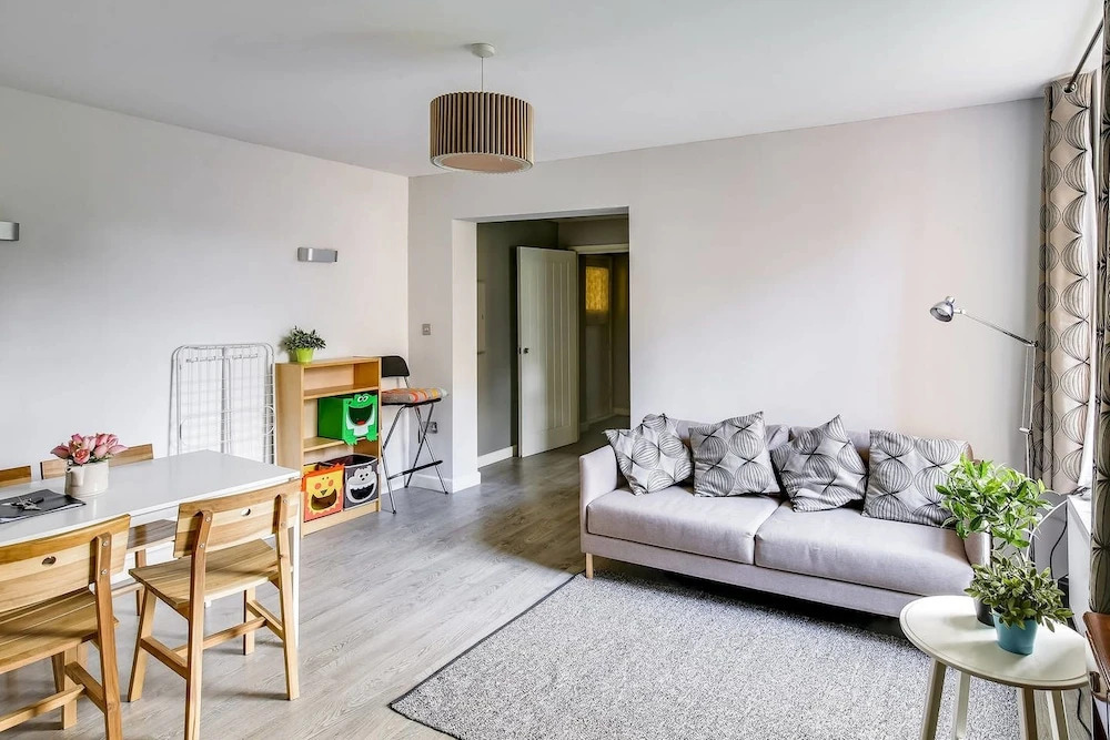 Next to Euston! Perfect 2 bed in Central London