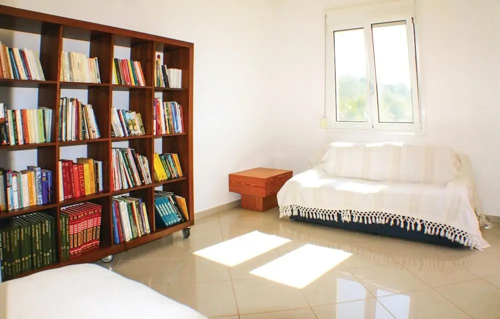 Awesome Home in Perdika With Wifi and 5 Bedrooms