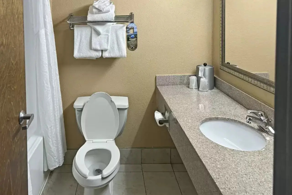 Holiday Inn Express Hotel & Suites Lexington-Hwy 378