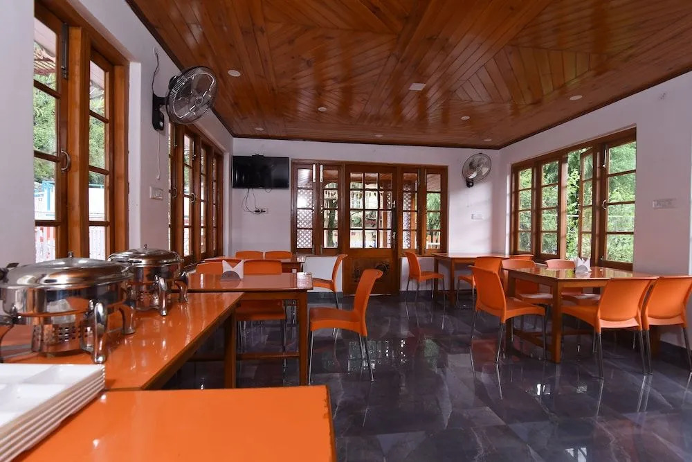 OYO 16009 Rock Villa