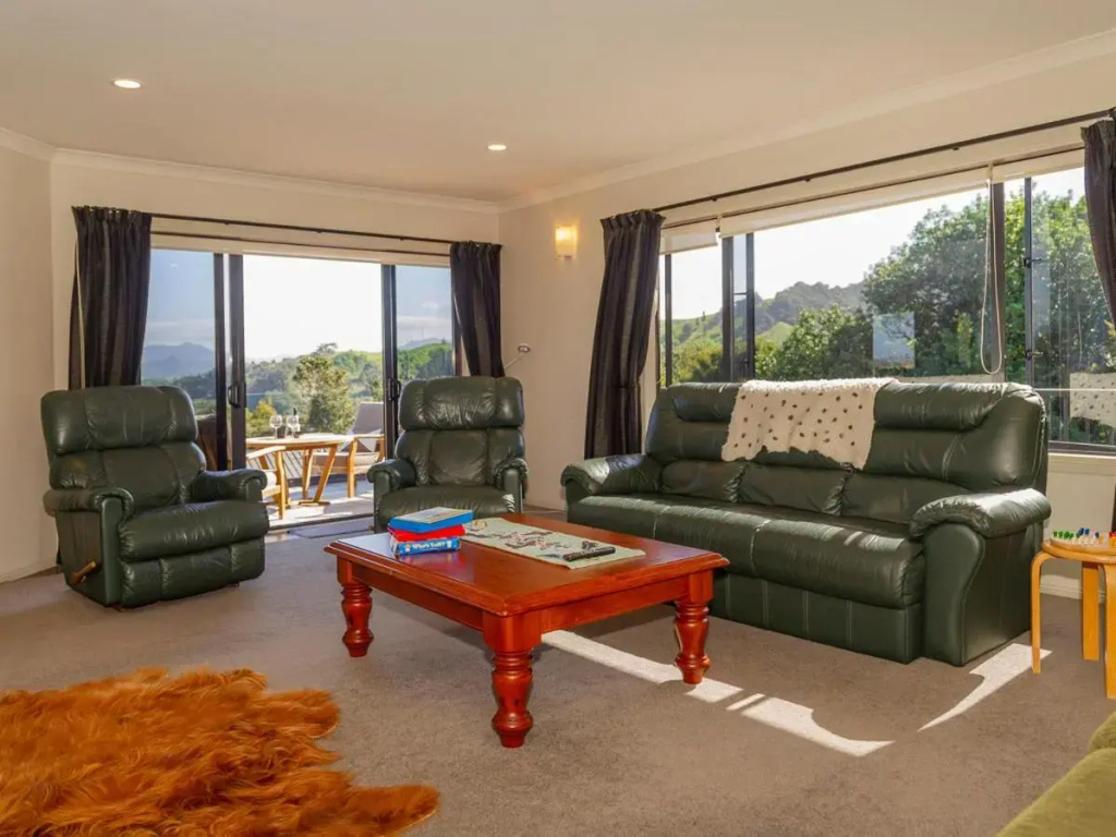 View from the Top - Whitianga Holiday Home