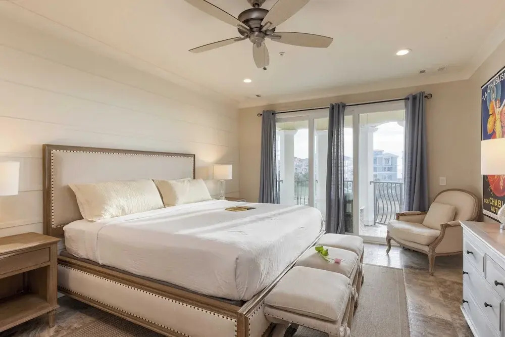 Sleeps 48, 2 Homes w/ Private Beach Access Bradley Circle Buyout by Avantstay