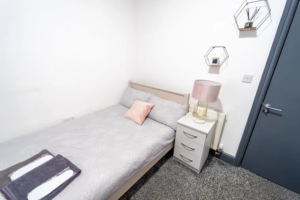 Spacious studio near city centre