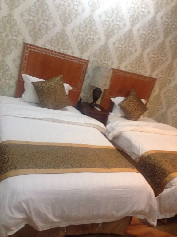 Al Nabarees Al Raqi Furnished Units