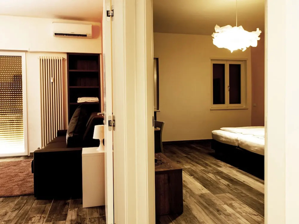 Ariston Apartment