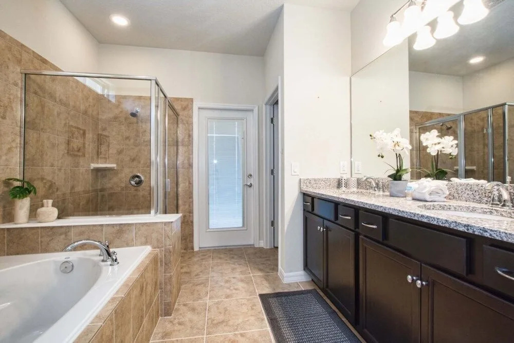House W/pool And Spa In Windsor At Westside-3720ww 6 Bedroom Home by RedAwning