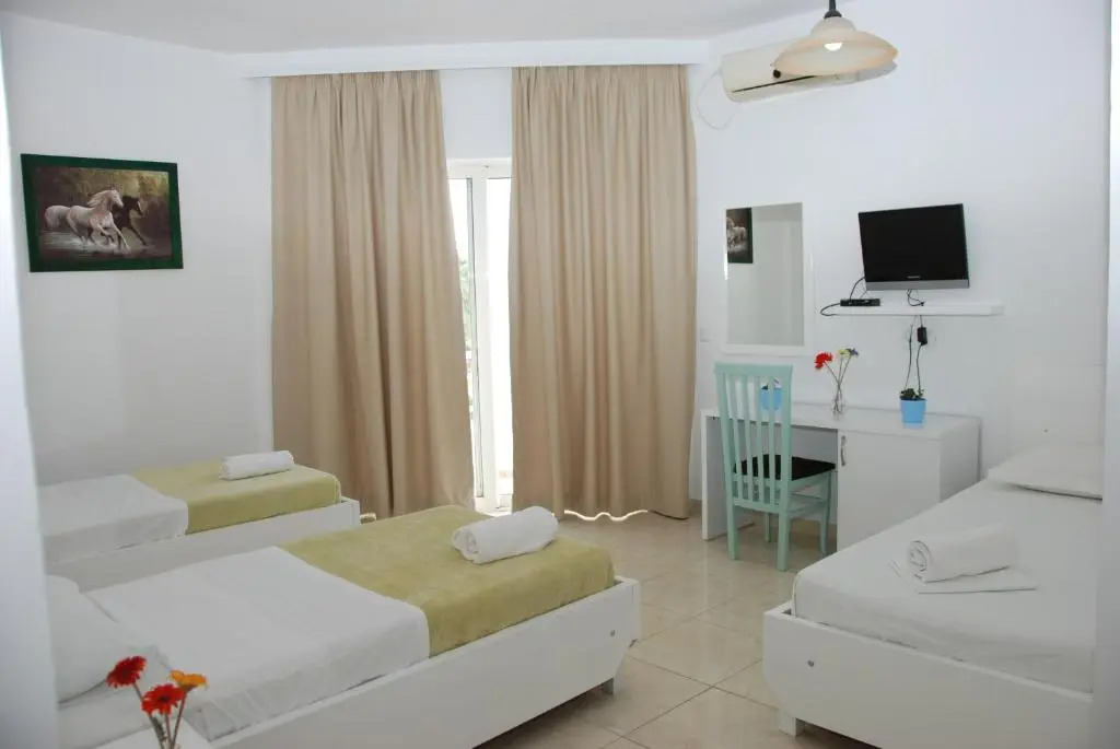 Saranda Hotel