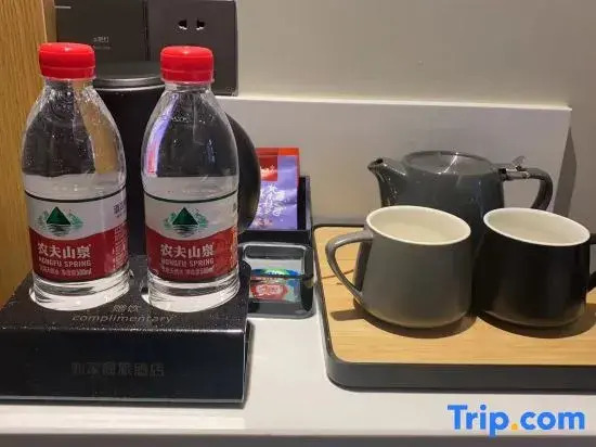 Homeinn Selected Hotel (Beijing Zhongguancun Suzhou Bridge Subway Station)