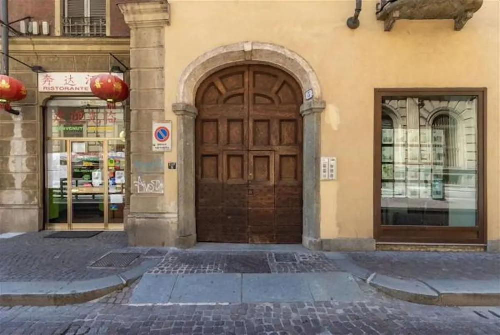 Torino Savoia Wooden Duplex Apt