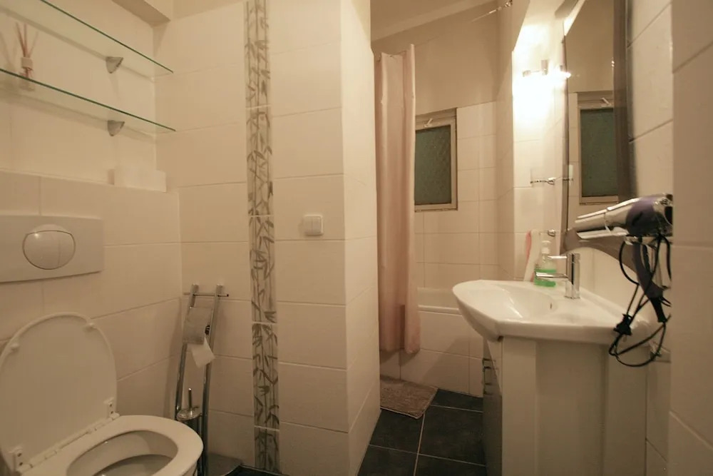 Apartment No. 21 I. P. Pavlova 34