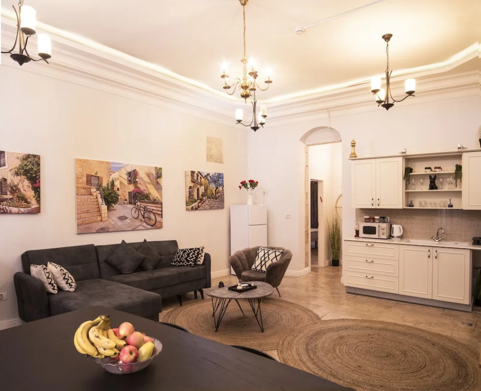 Tish ApartHotel