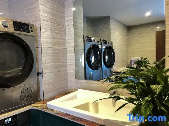 Kunming Ouye Dianchi Houhai Hotel