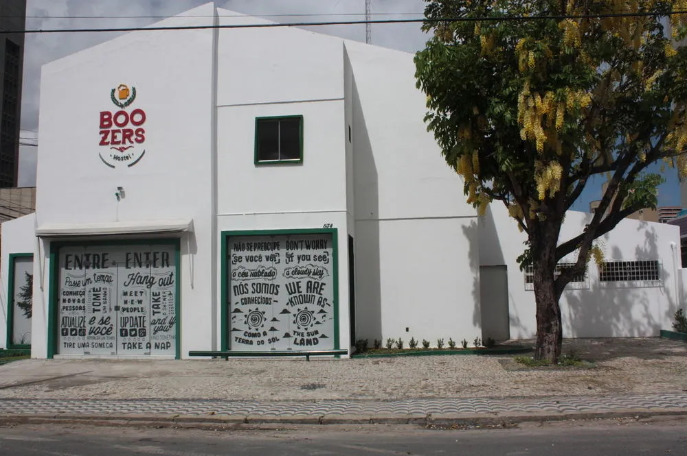Boozers Pub & Hostel