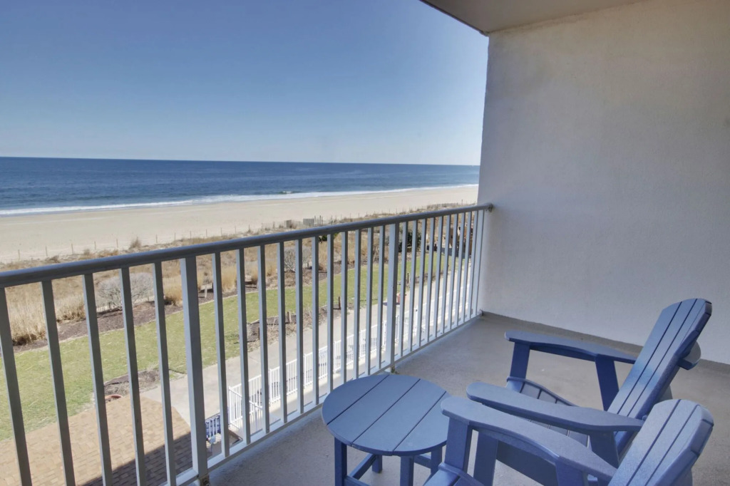Carousel Resort Hotel and Condominiums