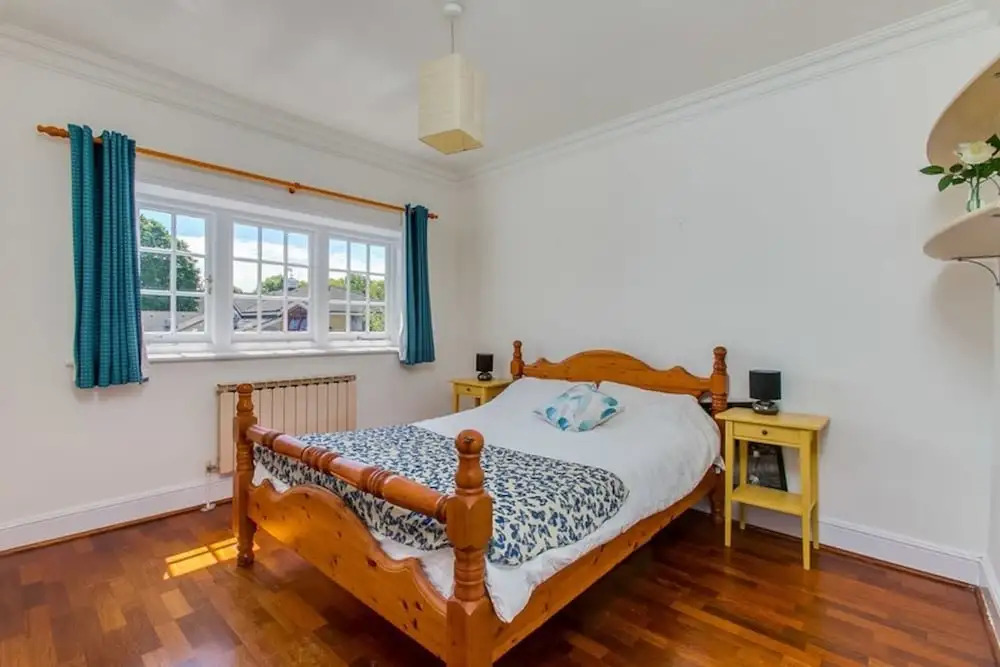 Quirky and Social 3 Bedroom Flat