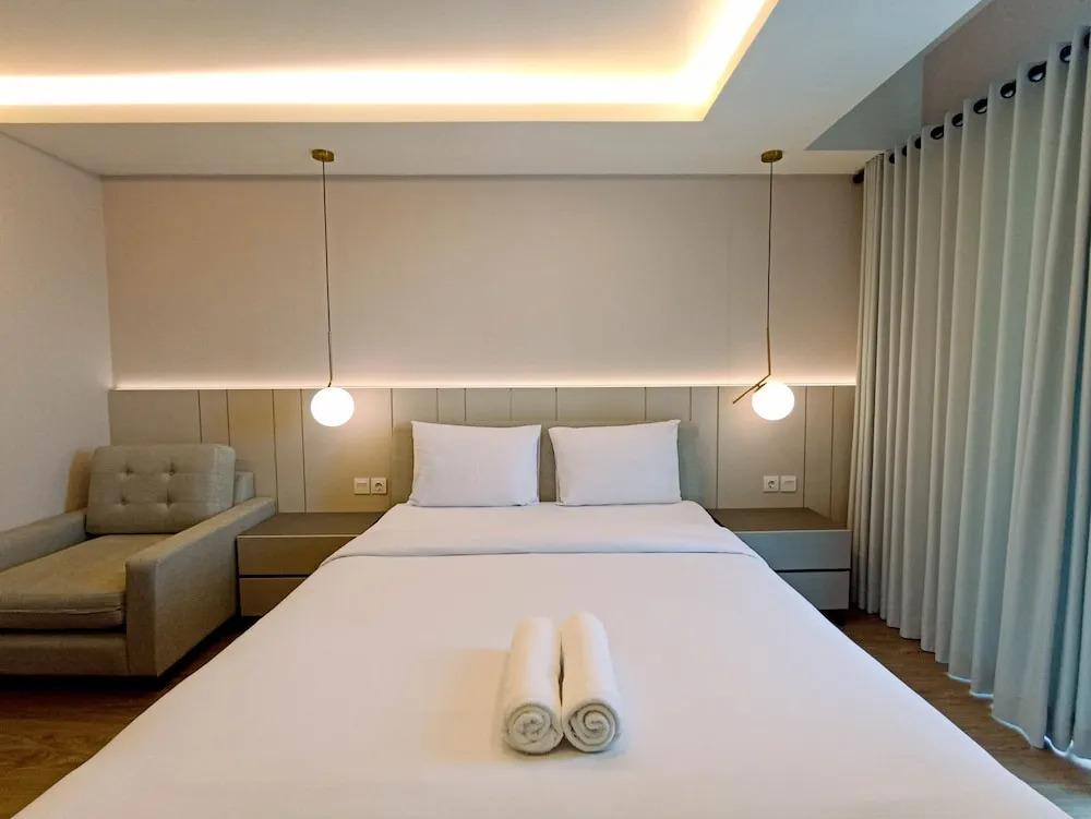 Comfort Studio at 10th Floor Mataram City Apartment By Travelio
