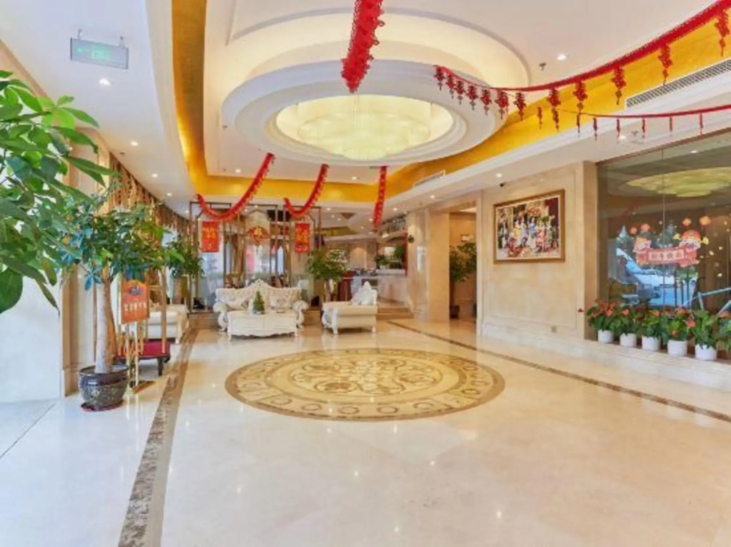 Vienna Hotel (Minhou University Town Boshihou)
