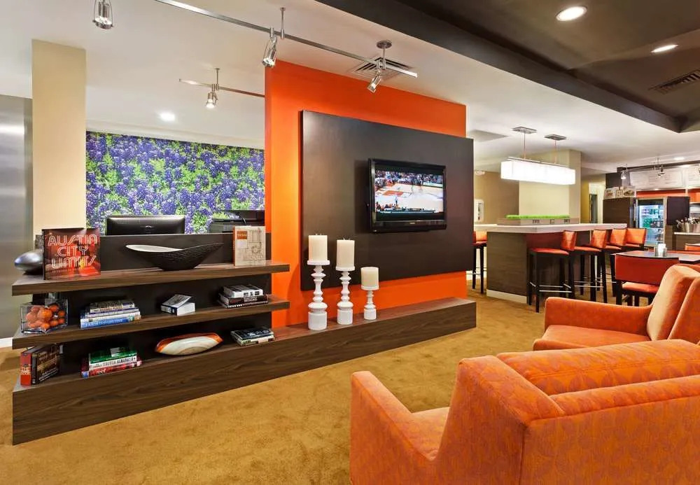 Courtyard by Marriott Austin The Domain Area