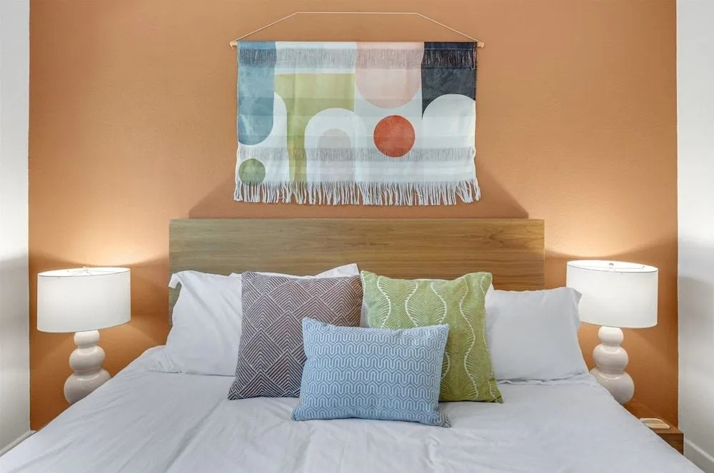 Desert Sunrise Mid-Century Beauty Home