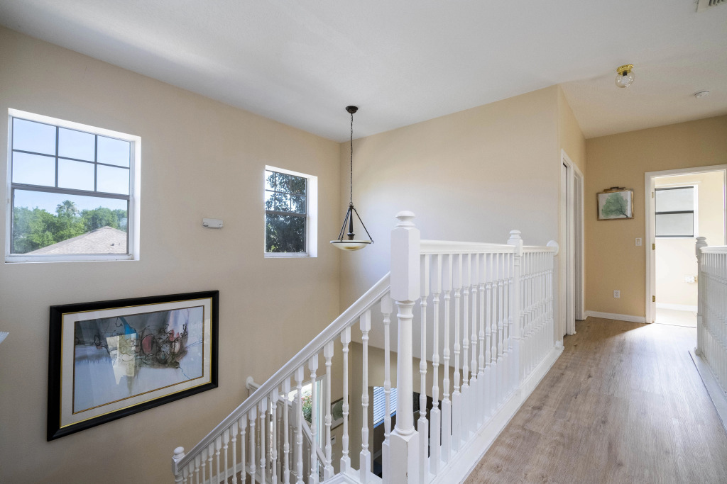 Stunning 5 Bd Home w/ Pool Close to Disney 7420