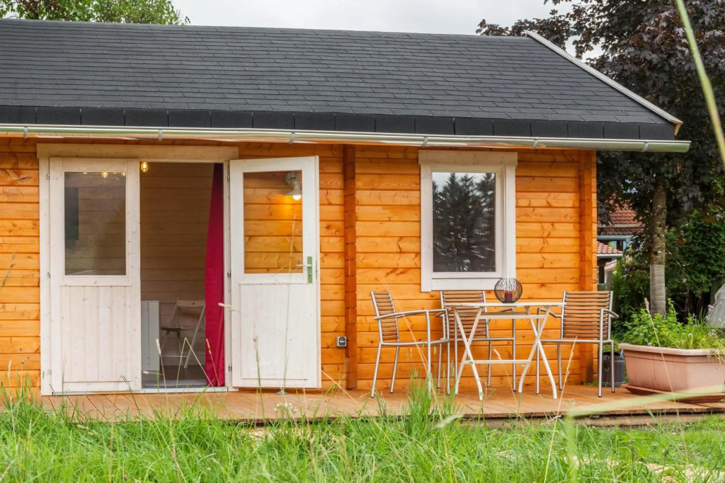Sundowner Cabin