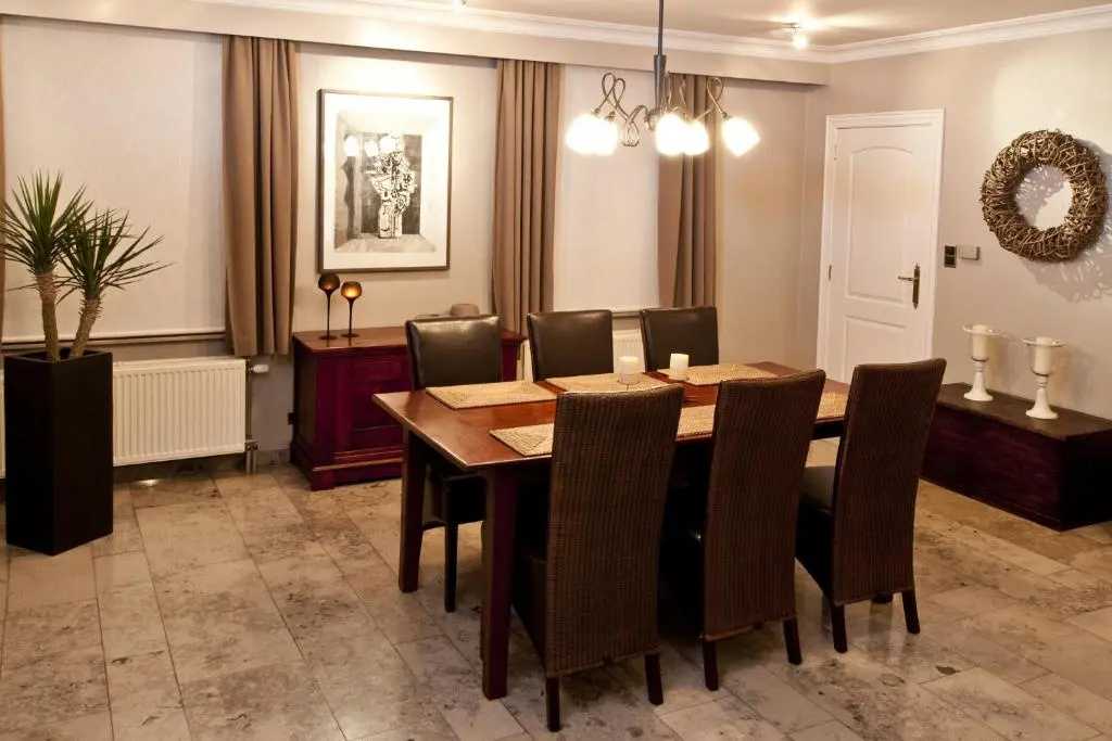 Luxurious Villa t Hof van Kalenberg