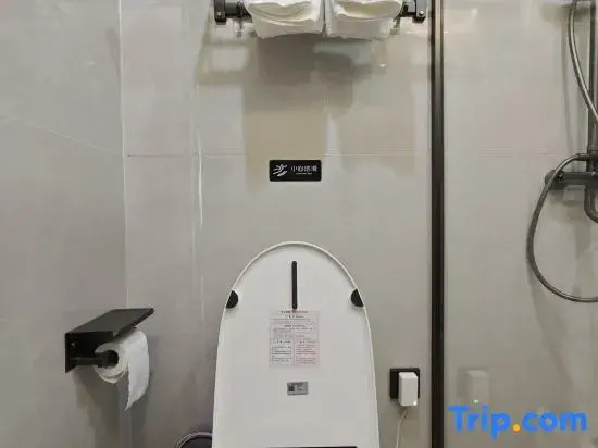 Guojin Hotel (Guangzhou Sun Yat-sen University South Campus Binjiang East Road Metro Station Branch)