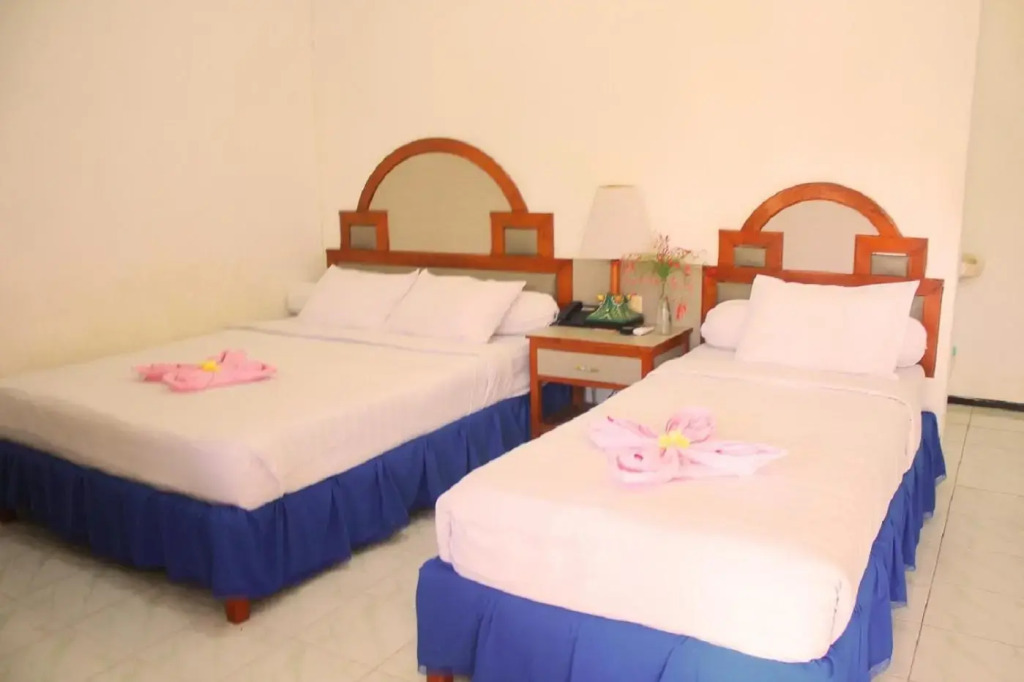 Berlian Abadi Hotel by Sinergi