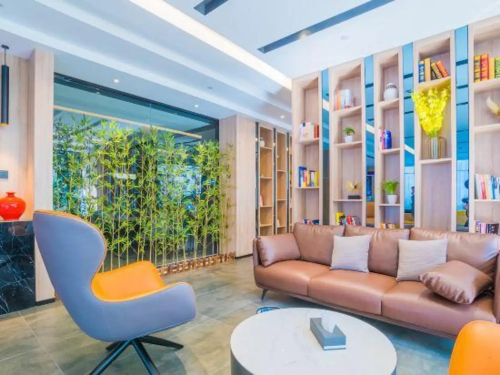 Youth Sunshine S Hotel (Xiamen SM Plaza Songbai Rainbow)