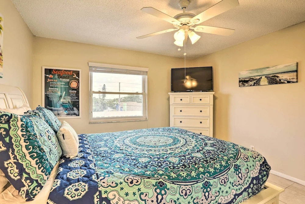 Sea La Vie: Sunny Indian Rocks Beach Condo!