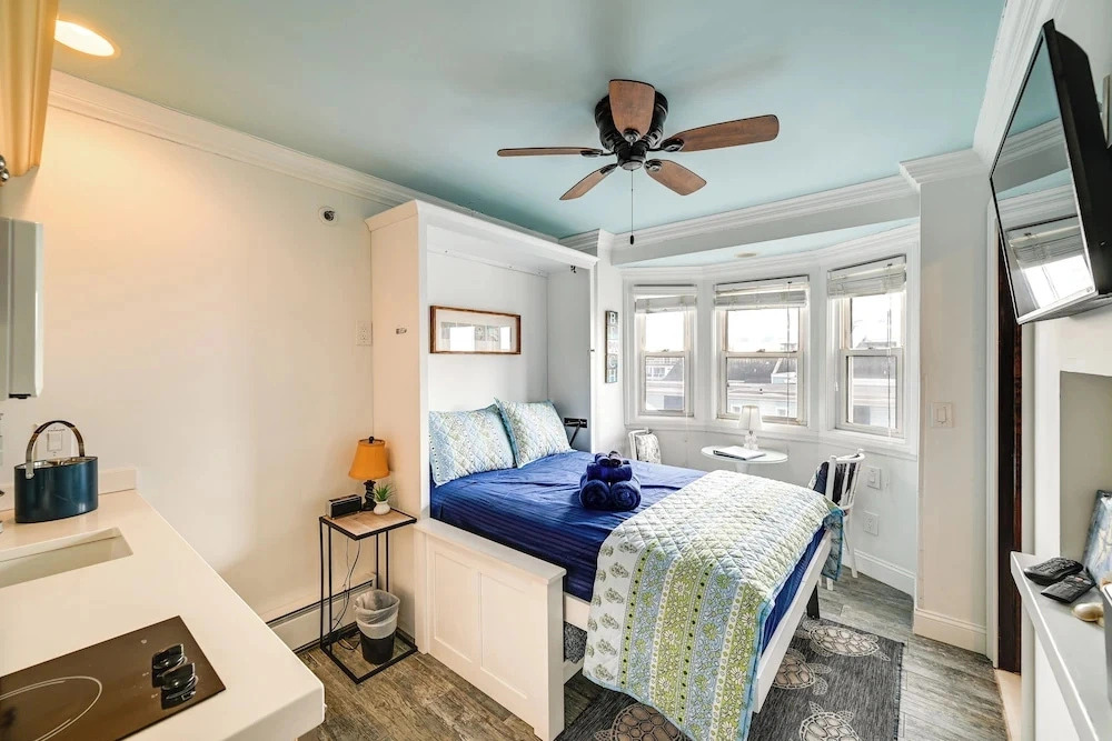 Prime Walkable Location! 2-unit Ocean City Getaway