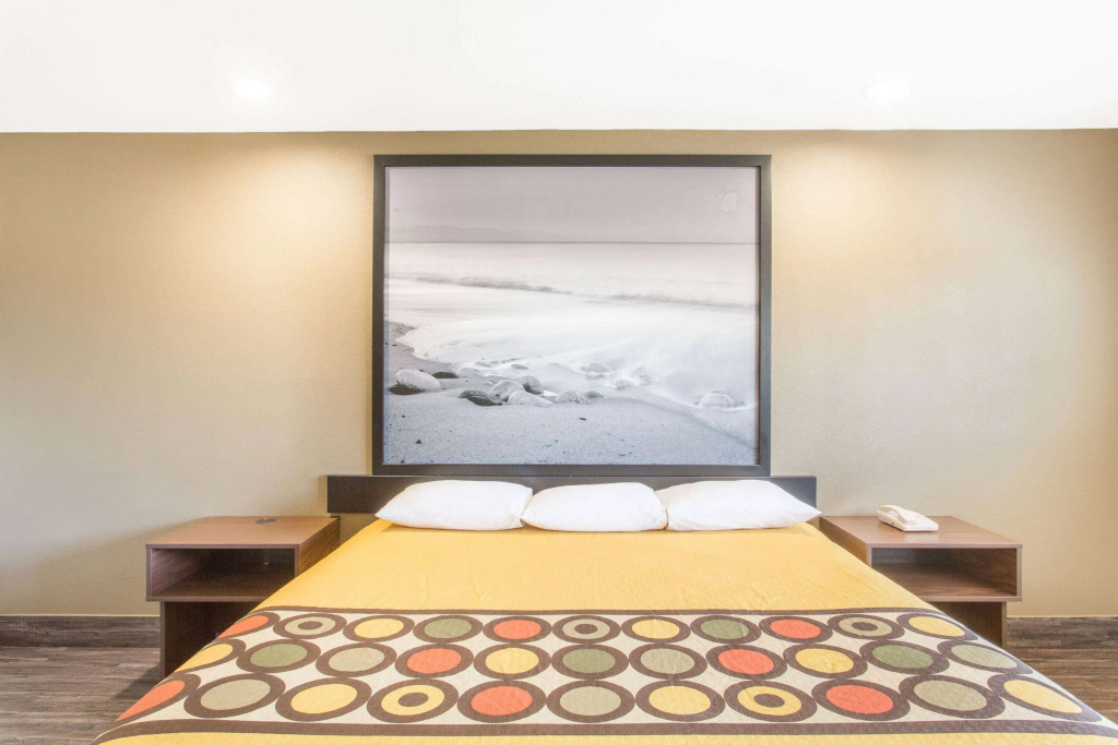 Super 8 by Wyndham National City Chula Vista
