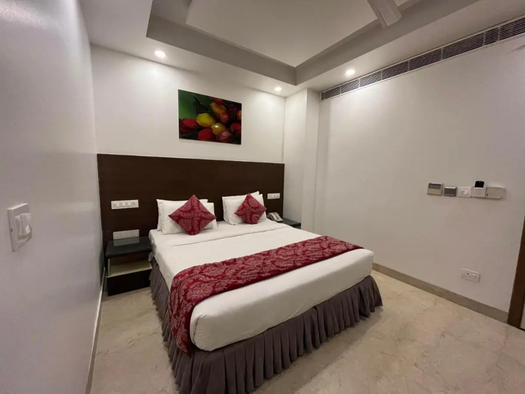 Iris Park Hotel New Delhi