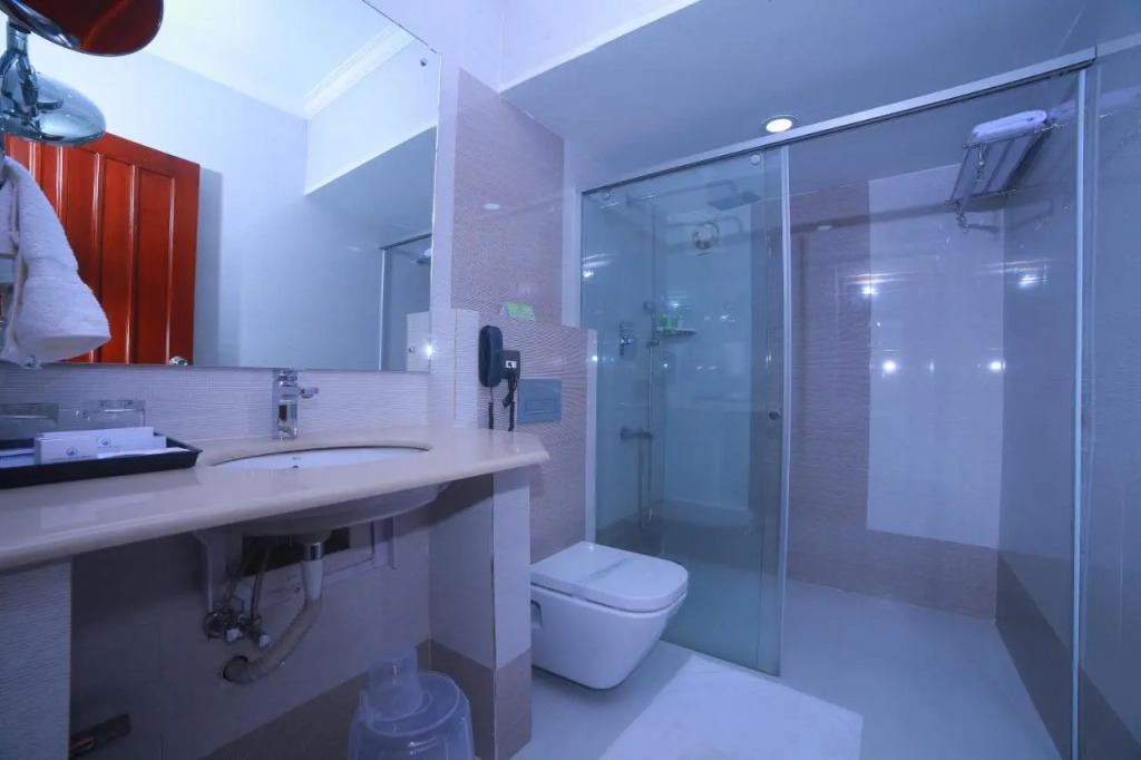 Contour Backwaters Hotel Resort & Convention Centre