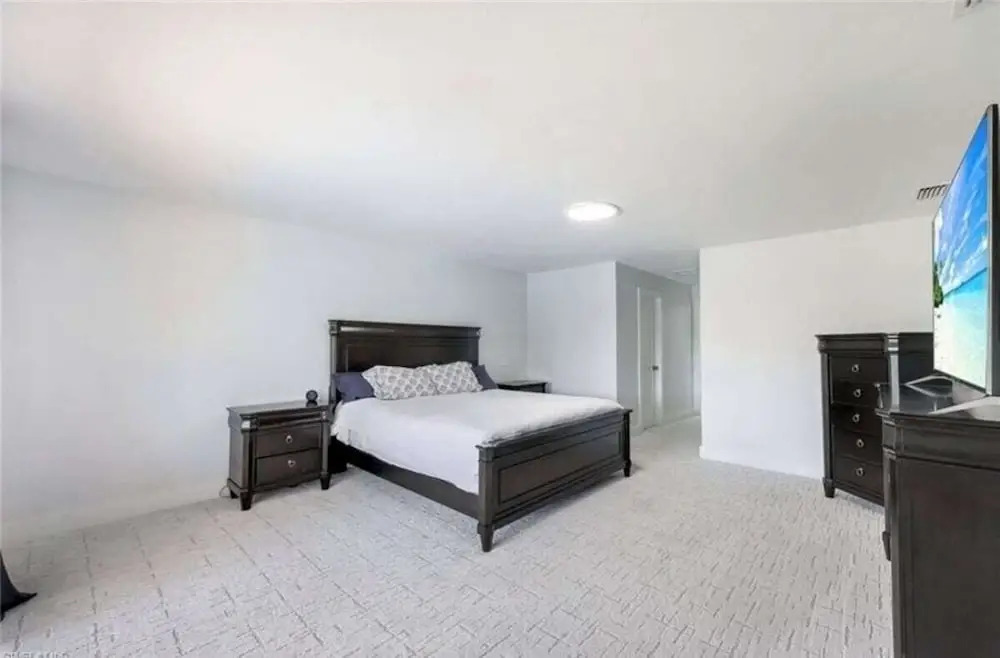 Oceanfront Retreat in Fort Myers - 3 Bedrooms, Private Pool