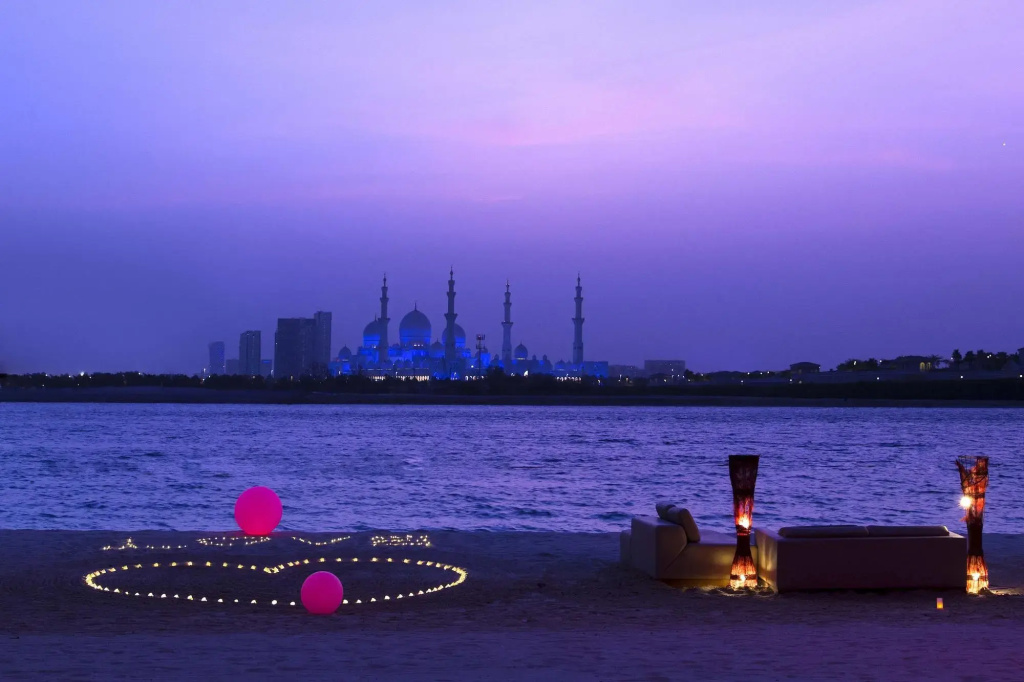 Shangri-La Hotel Apartments Qaryat Al Beri