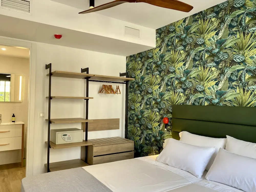 Caleyro Boutique Apartments - "Parking incluido"