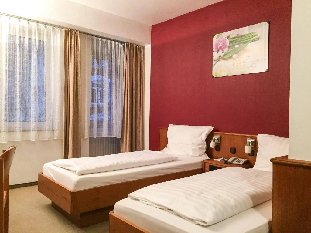Hotel Ambassador