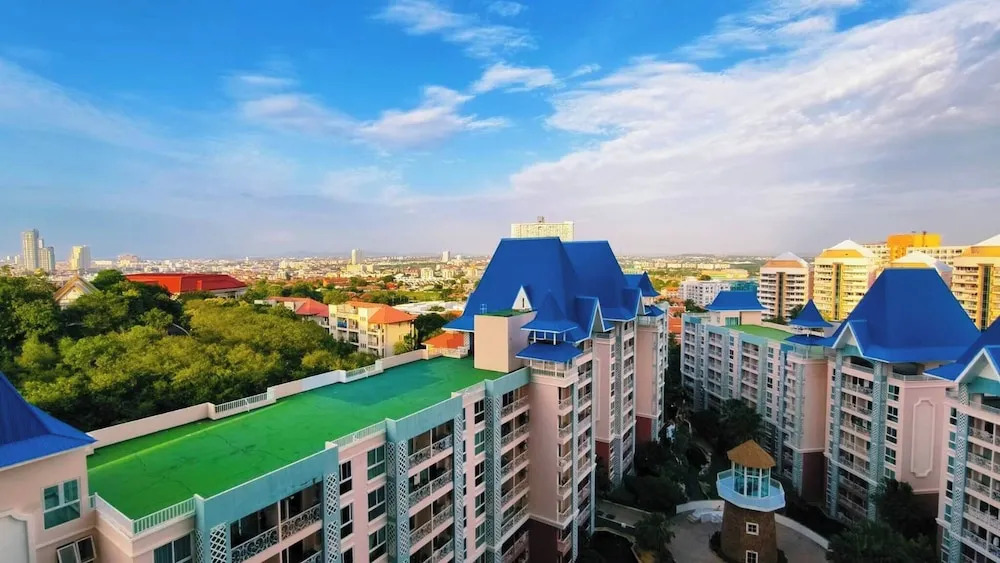 Luxury 2-bedroom Sea View Escape