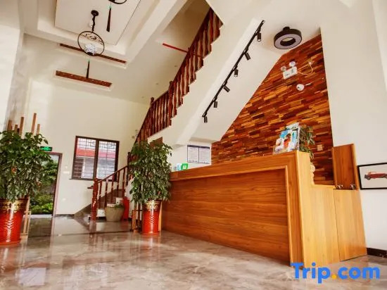 Wuyishan Hike Tea House Inn