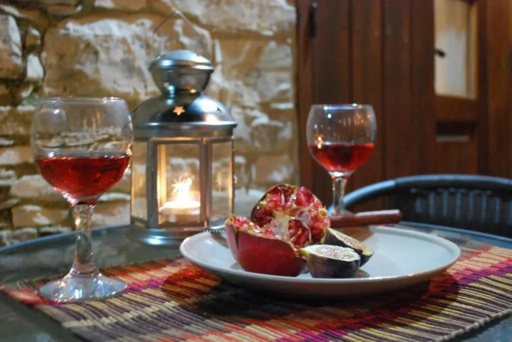 Vavla Rustic Retreat