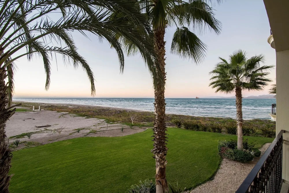 Paraiso Del Mar Resort A202 2 Bed by Casago