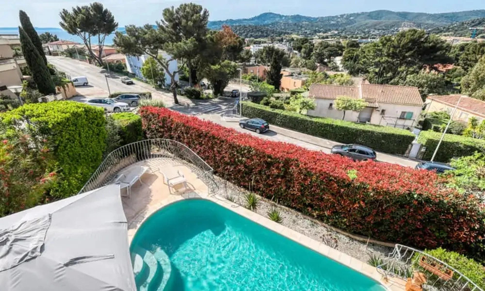 House in Cote Dazur With Private Pool