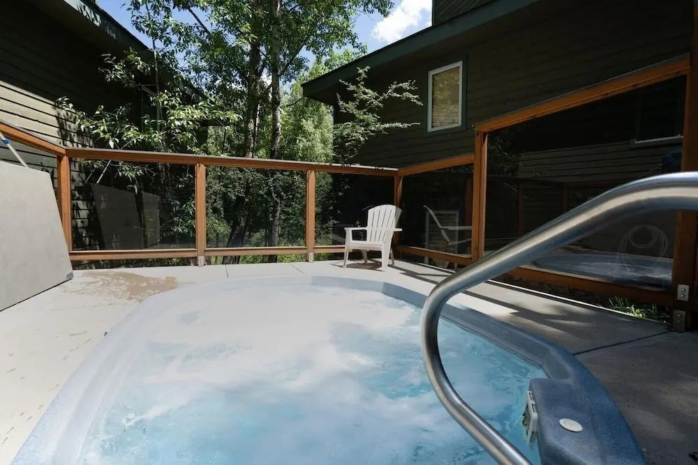 Riverside Dream! Quiet Spot W Deck, 5 Min Walk To Gondola & Main St. 2 Bedroom Condo by RedAwning