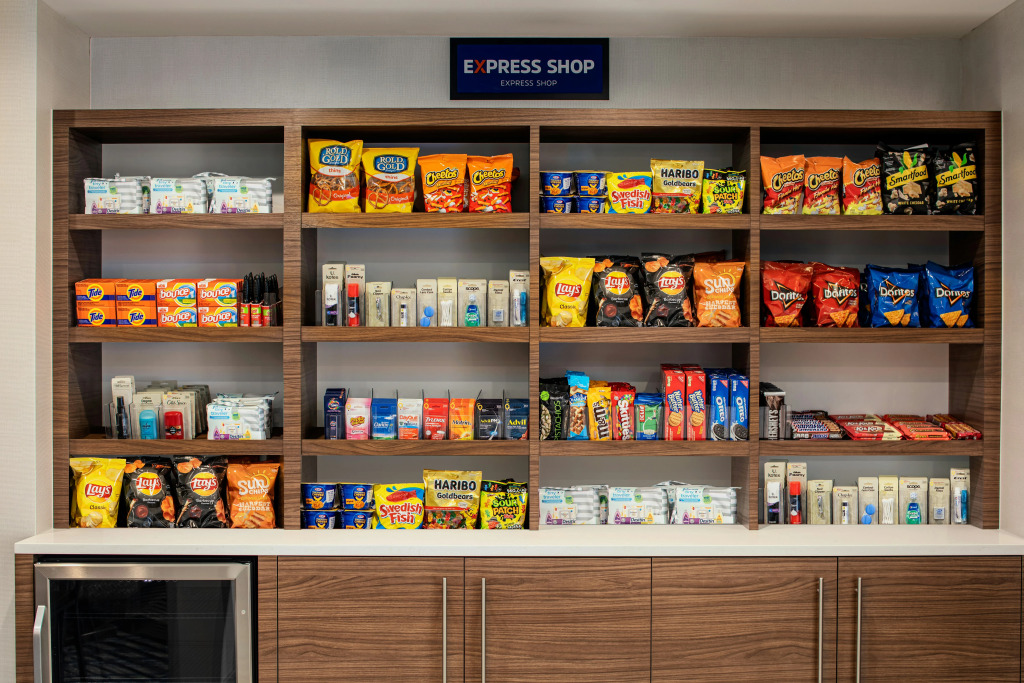 Holiday Inn Express & Suites Woodside LaGuardia Airport